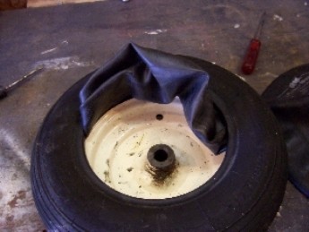 changing tire tube